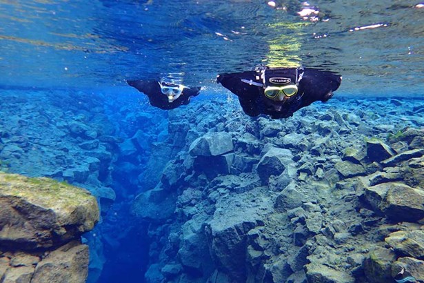 snorkeling tour in Silfra fissure