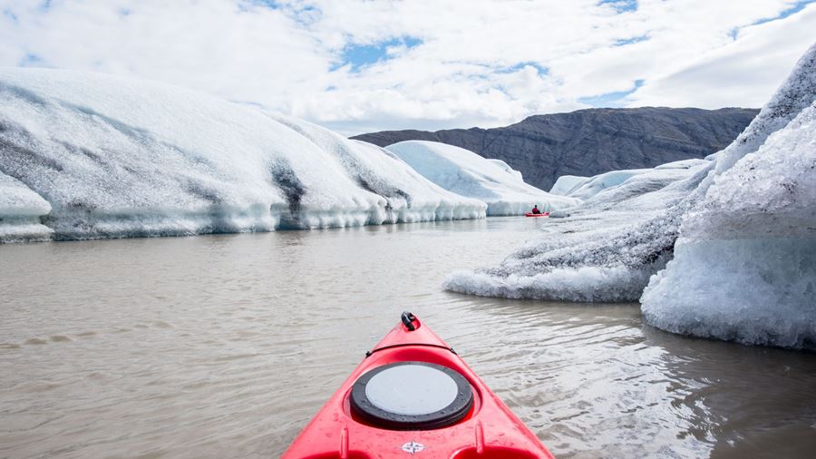 kayaking tour in glacier lagoon