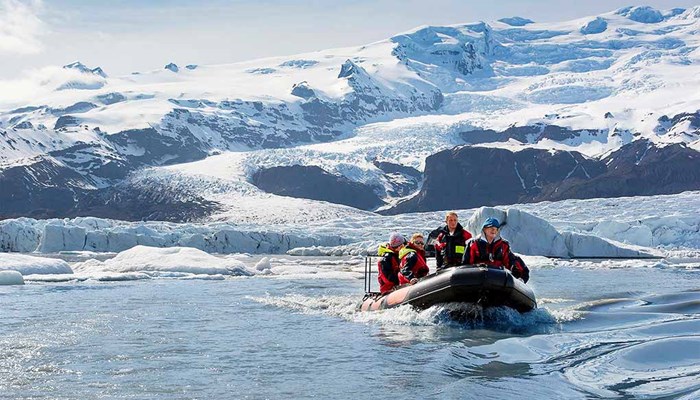 tour in glacier lagoon by zodiac boat