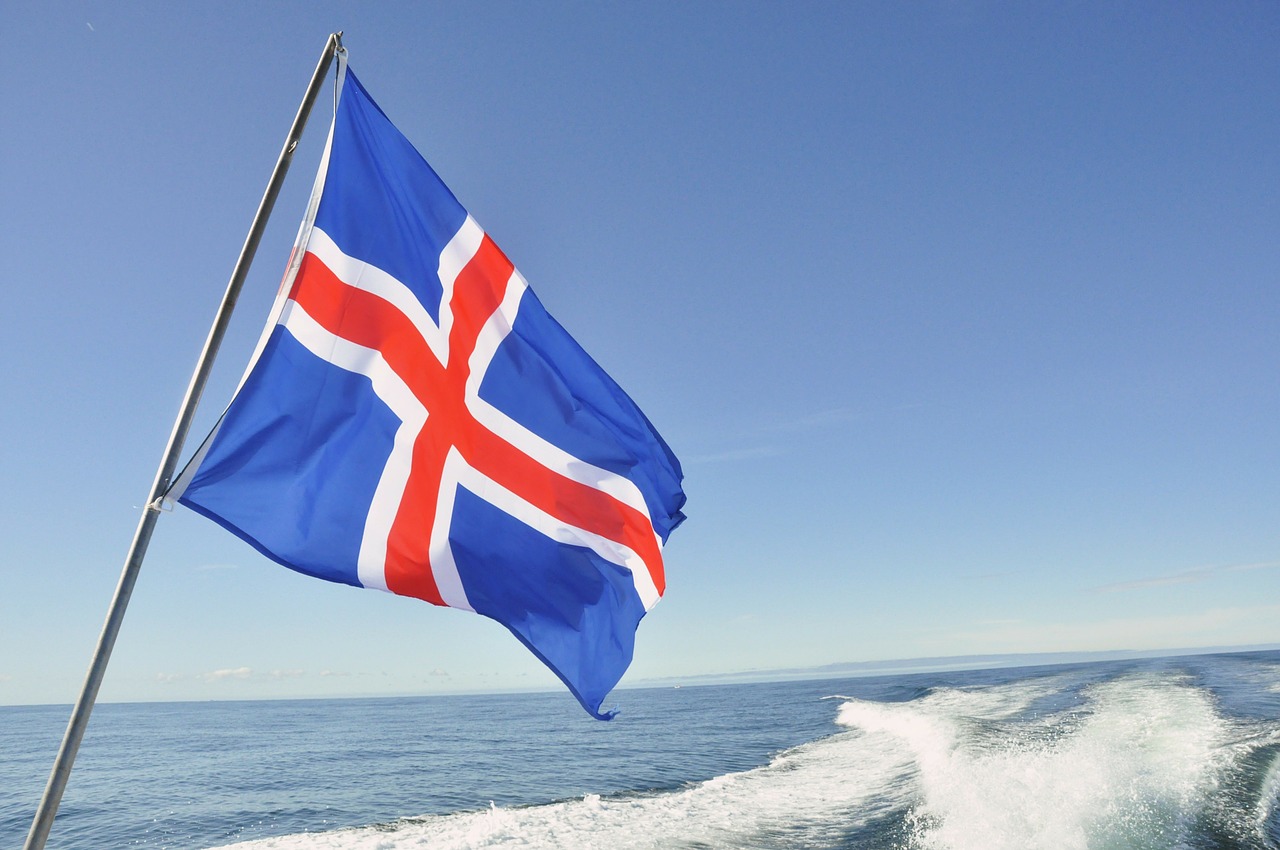 What Does The Iceland Flag Look Like