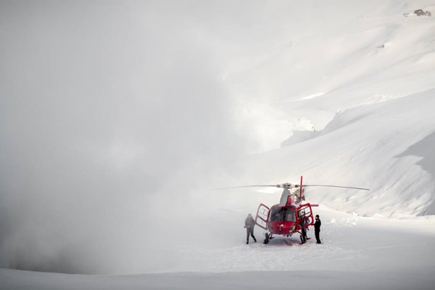 helicopter lands near fumarole in Iceland