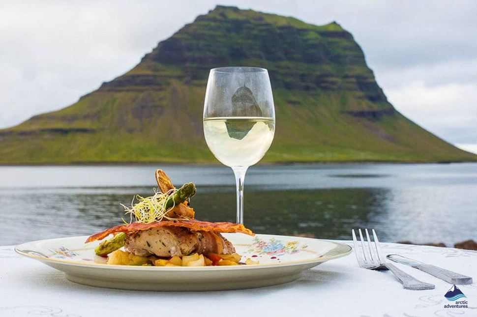 Seafood restaurant in Grundarfjörþur with a view