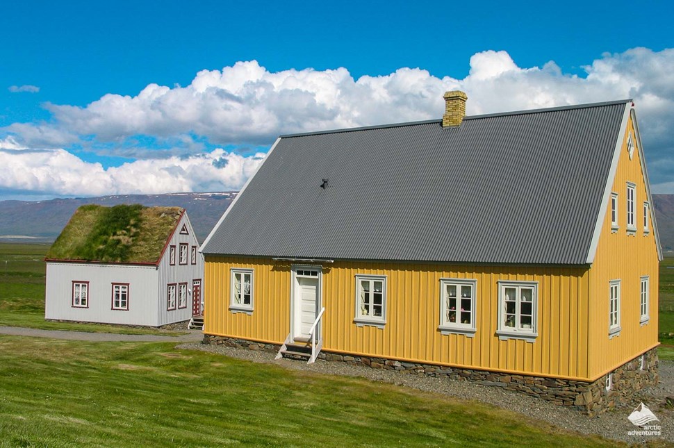 Ashus and Gilsstofa timber buildings at Glaumbaer museum