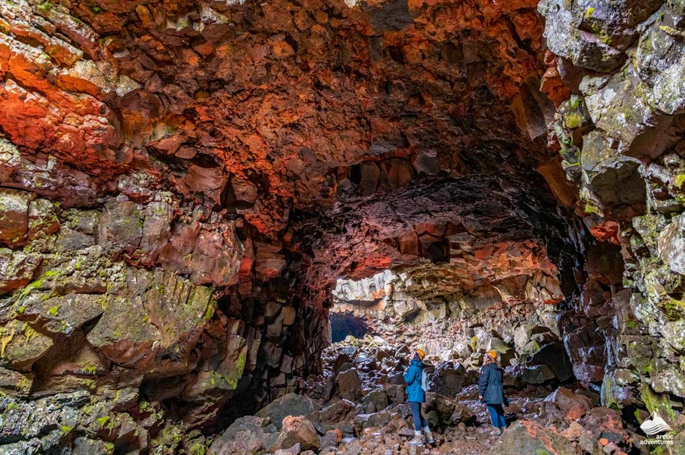 longes Lava Tunnel in Iceland