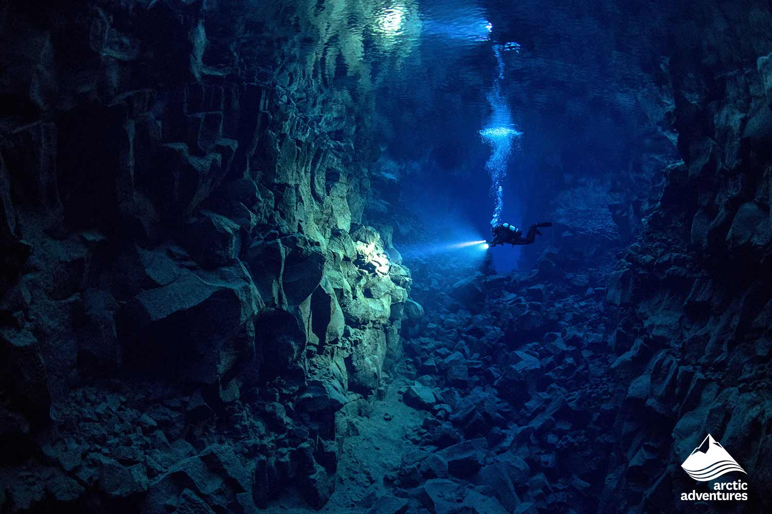 scuba diving in Cavern