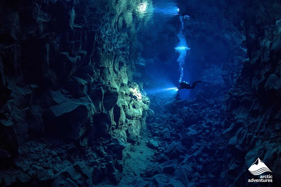 scuba diving in Cavern
