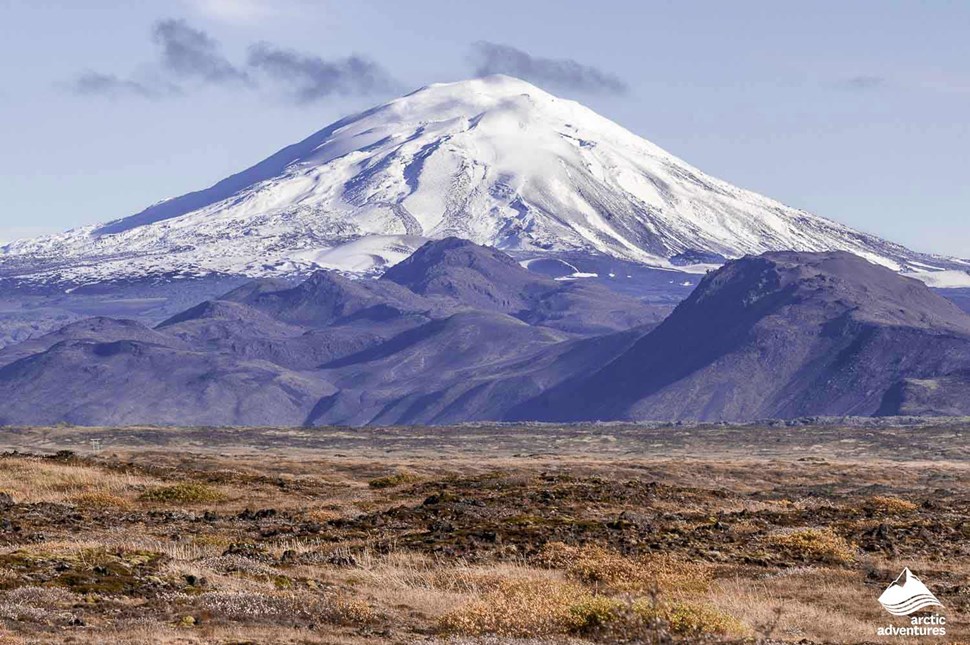 iceland volcano tourist attraction