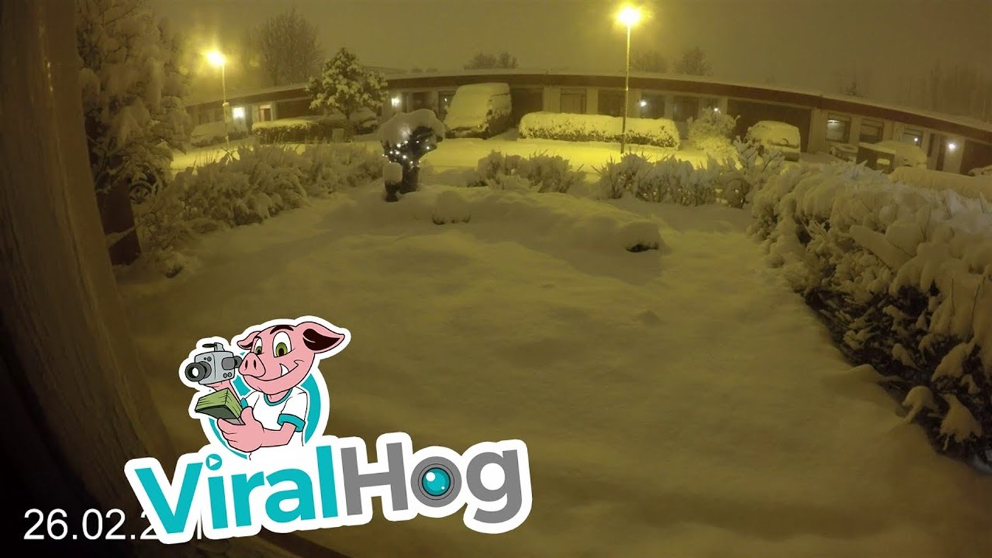 Snow in Iceland Timelapse || ViralHog