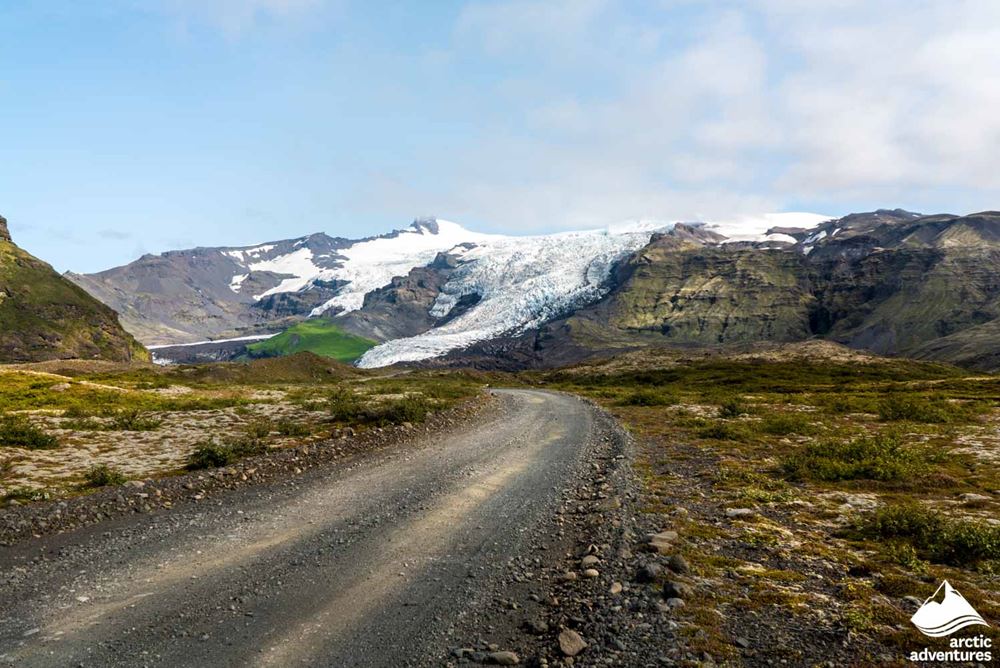 Driveway to Vatnajokull Glacier