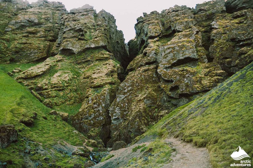 Raudfeldsgja Gorge in Rock Wall