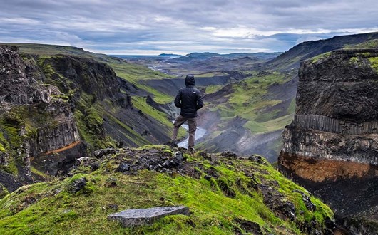 Iceland’s Best Waterfall Hikes