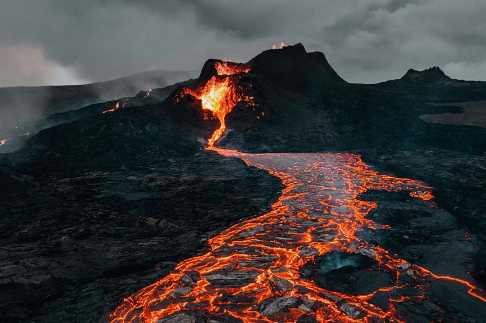 volcano tour explosion