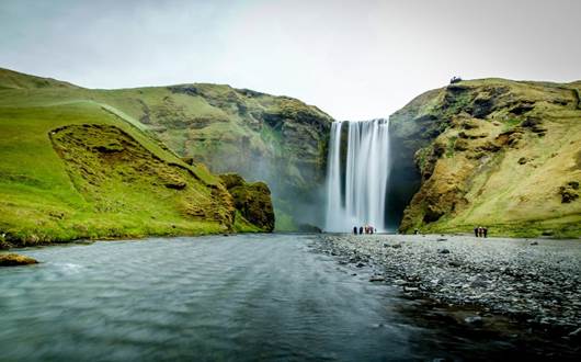 Discover the Skógafoss Waterfall Way Hike Discover the Skógafoss Waterfall Way Hike