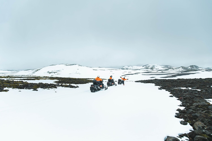 Snowmobiling tour on Icelandic glacier