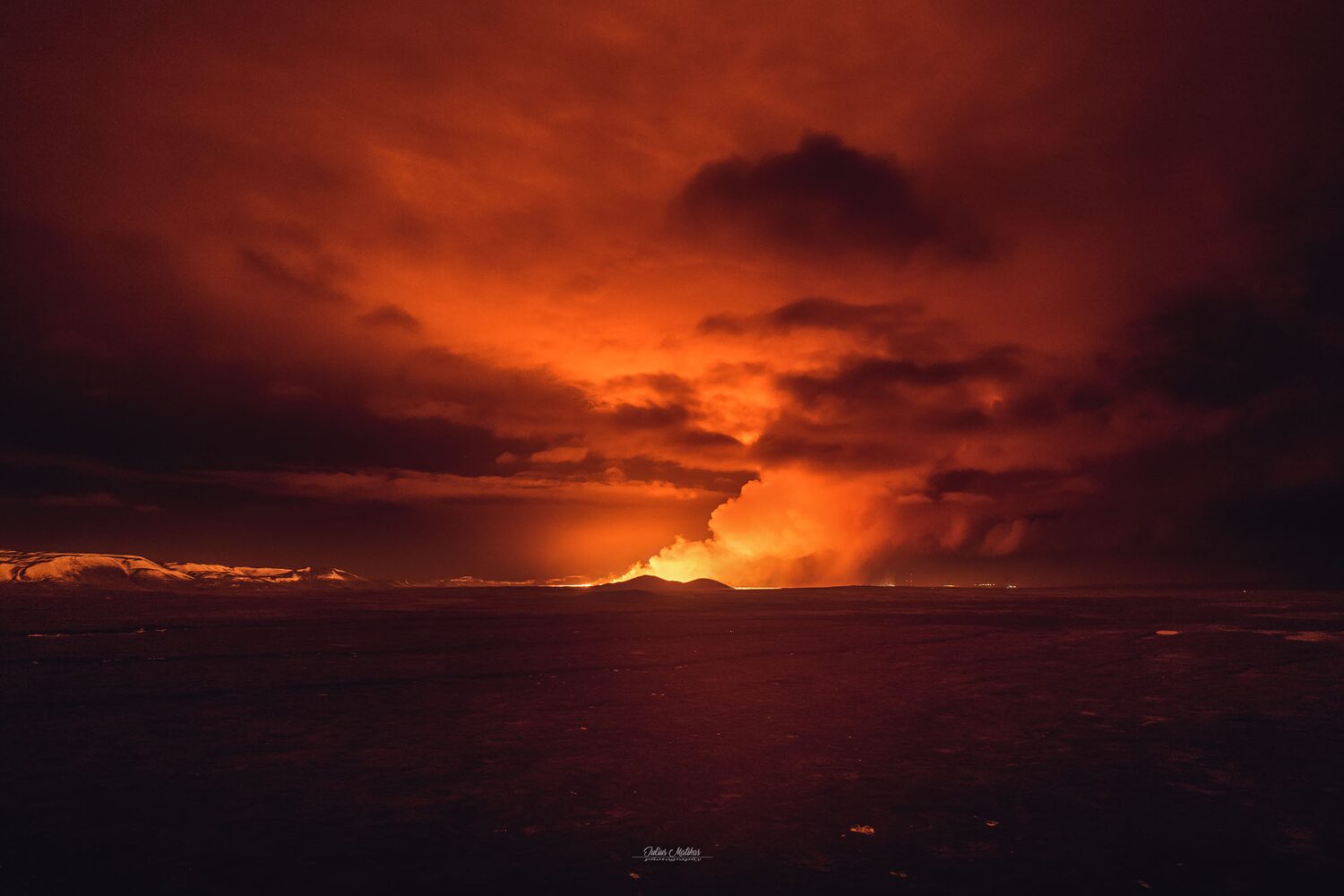 Volcano eruption in Reykjanes Peninsula