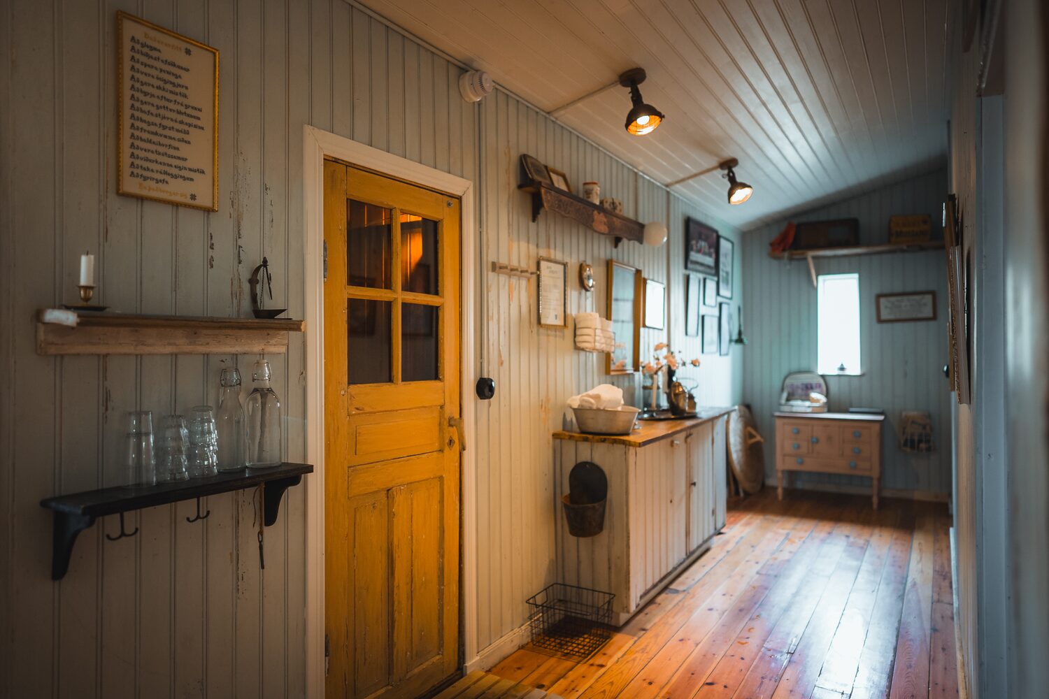 Icelandic farmhouse hotel hall