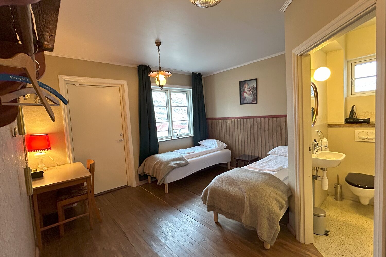 Twin room wilderness hotel