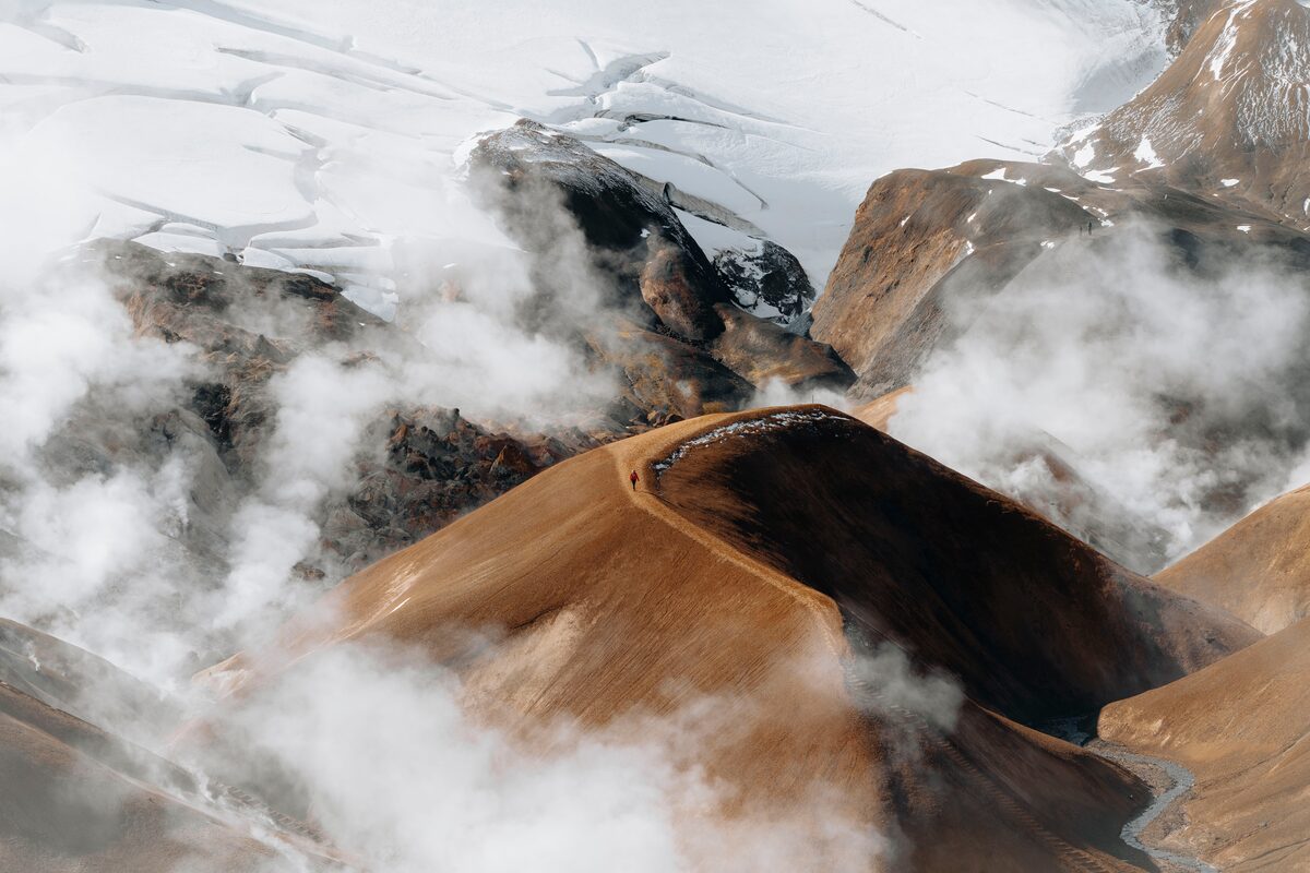 Steams around Kerlingarfjoll mountains