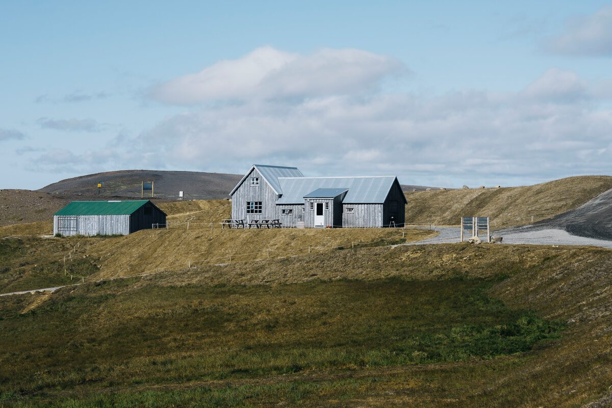 Wooden mountain hut near Kerlingarfjoll