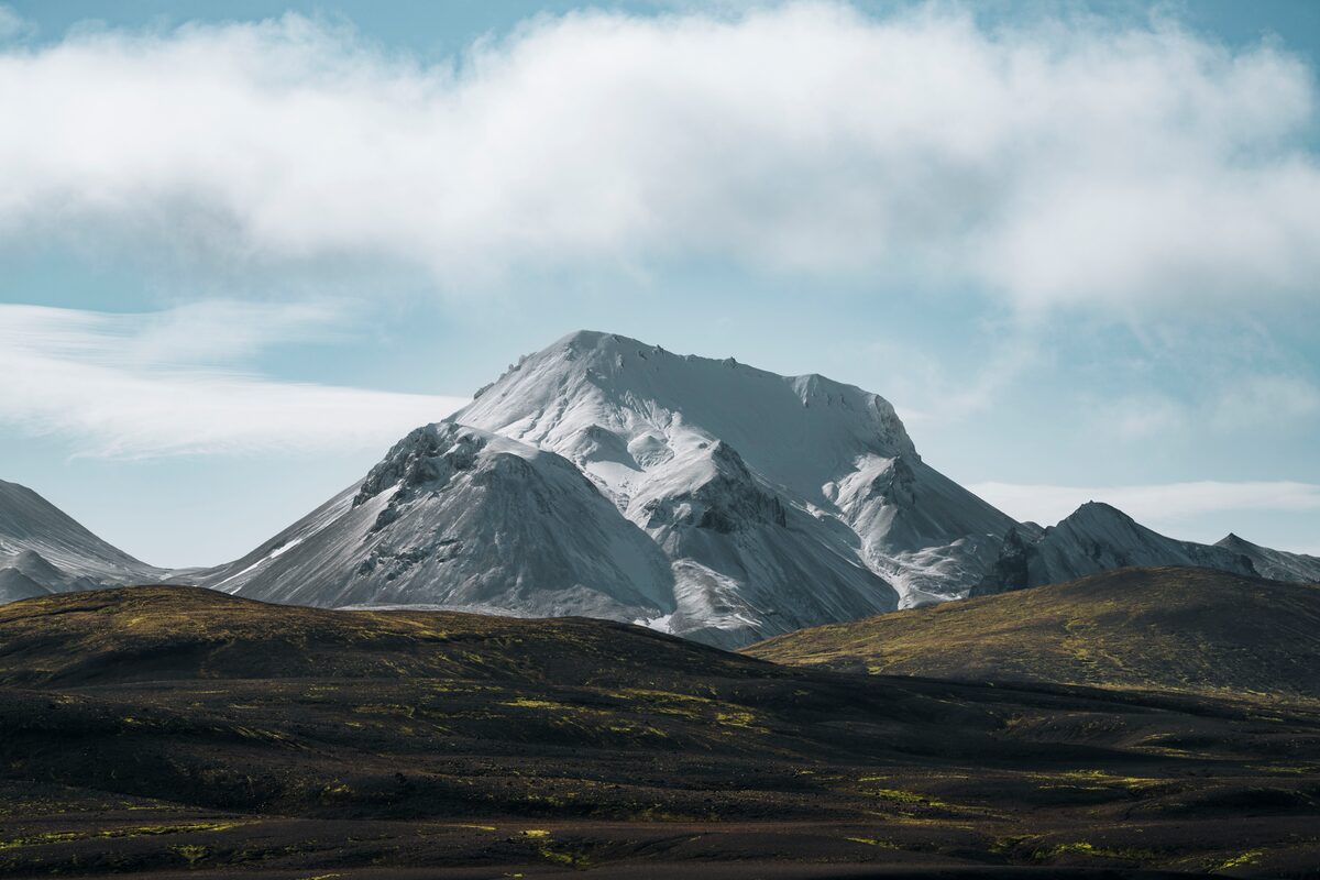 Huge mountain in Icelandic highlands