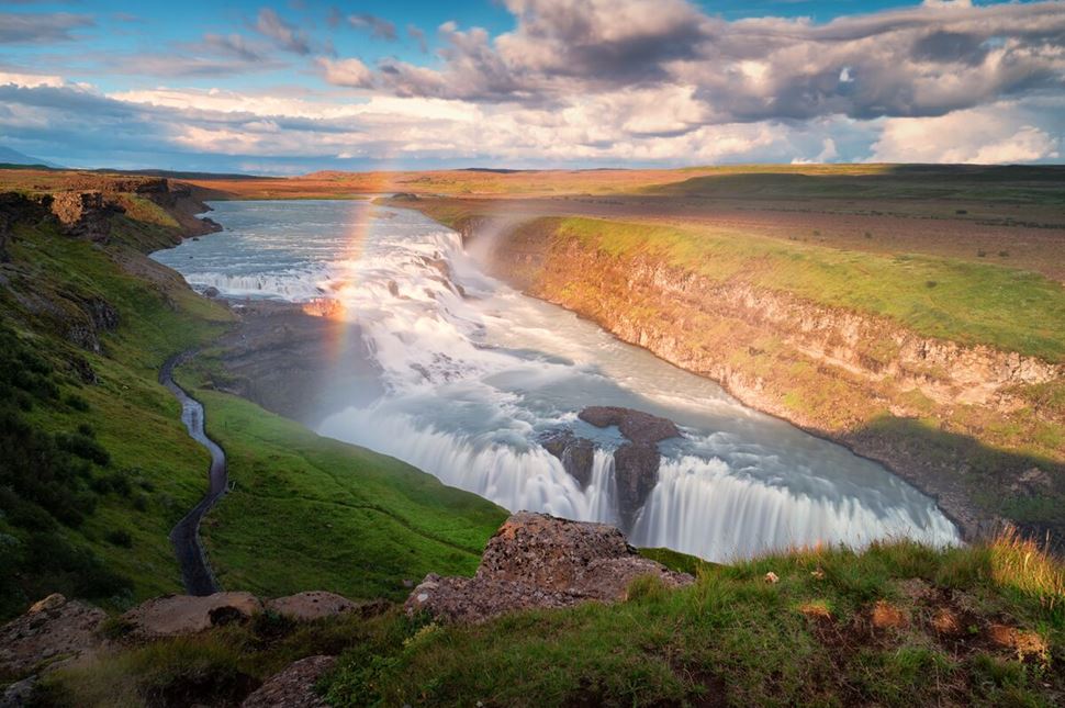 Travel Guide to Golden Falls of Iceland