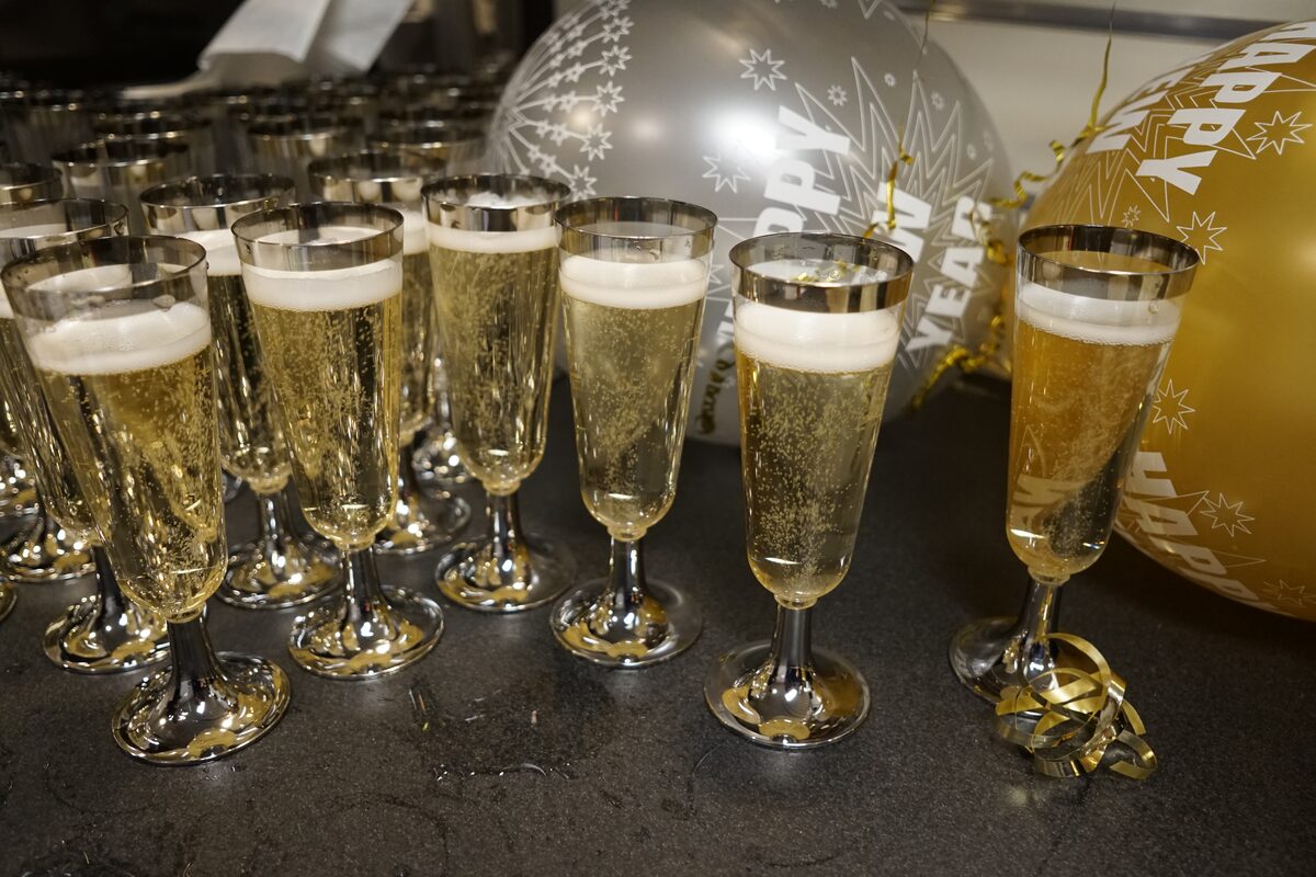 Glasses filled with chamgane