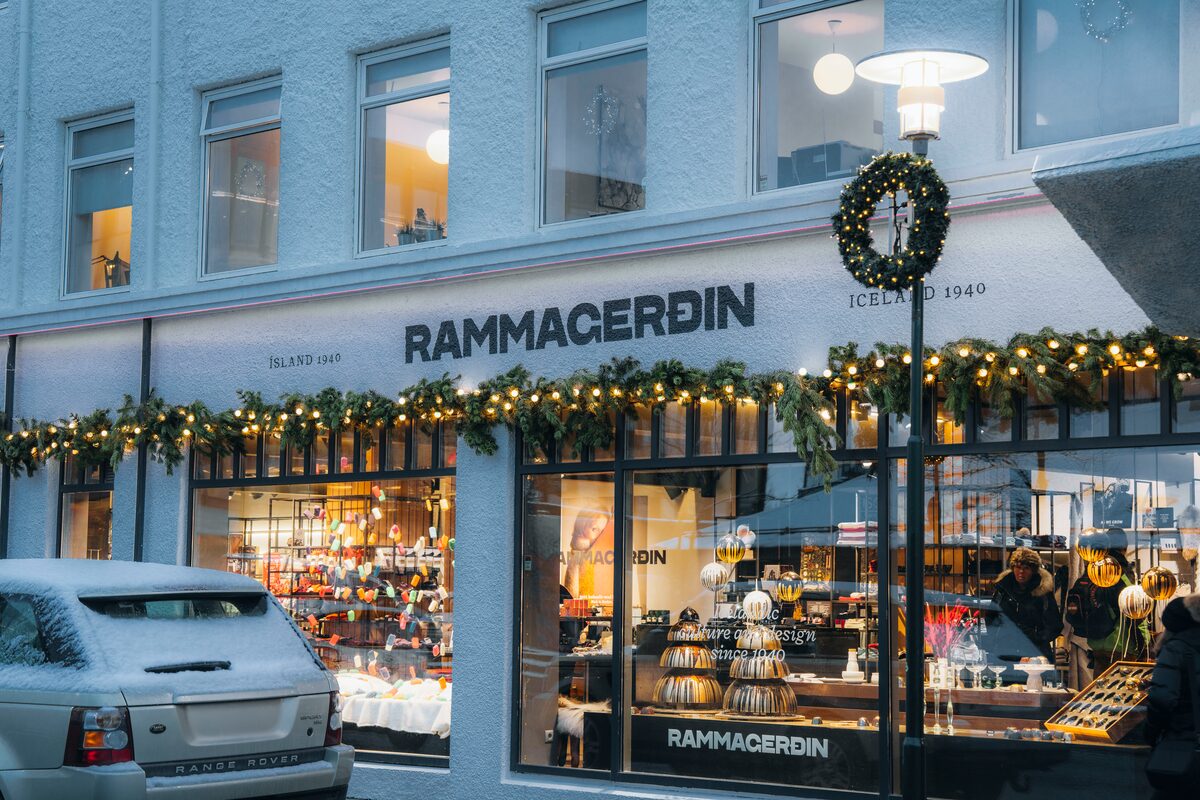 Rammaferdin shop decorated for Christmas