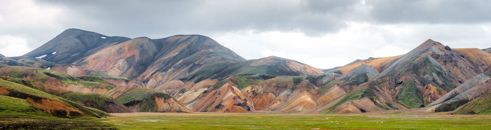 Landmannalaugar Iceland: Hiking, Hot Springs Travel Guide