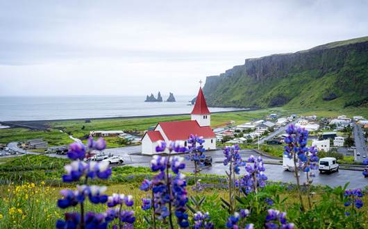 Iceland in Spring: Ultimate Guide to Weather, Tips and Things to Do Iceland in Spring: Ultimate Guide to Weather, Tips and Things to Do