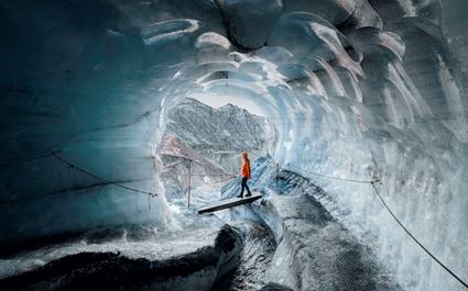 Die Eishöhle unter dem Vulkan Katla Die Eishöhle unter dem Vulkan Katla