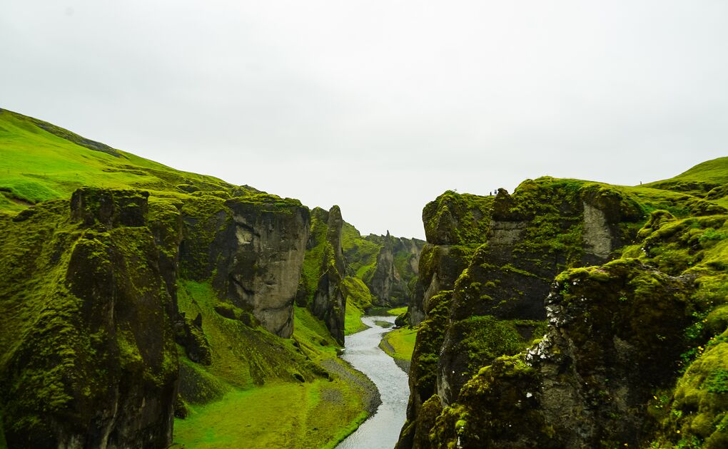 Fjaðrárgljúfur Canyon