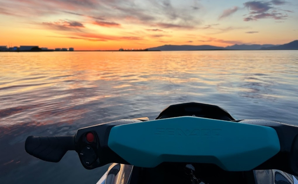 Sunset Jet Ski Adventure in Reykjavík Bay 