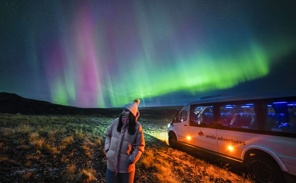 Small-Group 4x4 Sprinter Northern Lights Tour 