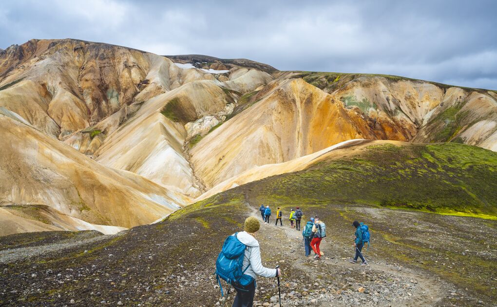 6-Day Guided Laugavegur Trek with Fimmvörðuháls Highlights (Huts)