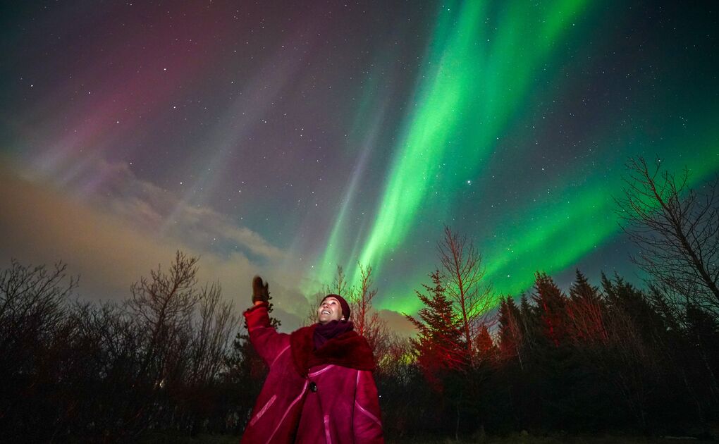 Magical Auroras - Northern Lights Tour with Free Photos