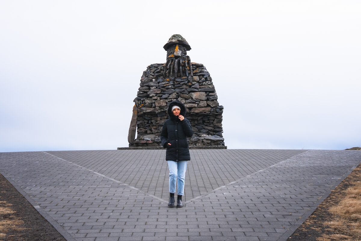 Woman In Front Of Bárður Snæfellsás in iceland