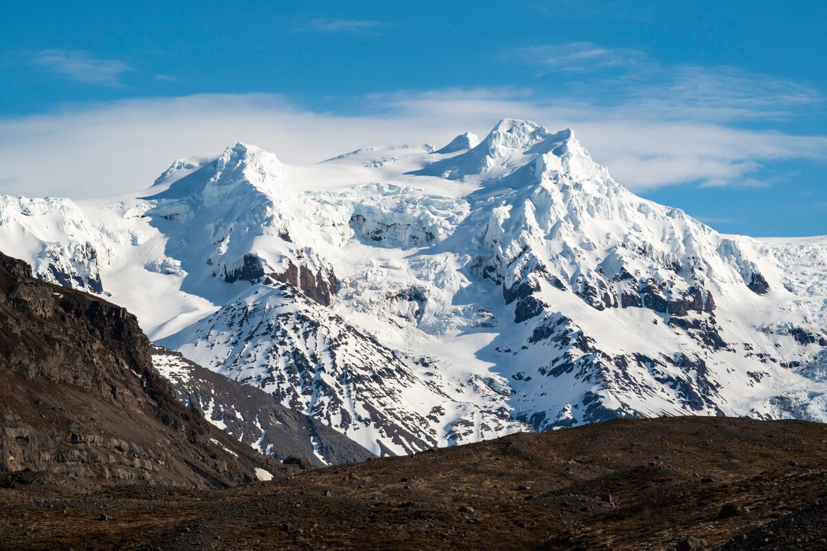 Snow-covered Öræfajökull volcano and Hvannadalshnúkur peak in Vatnajökull National Park, south Iceland.