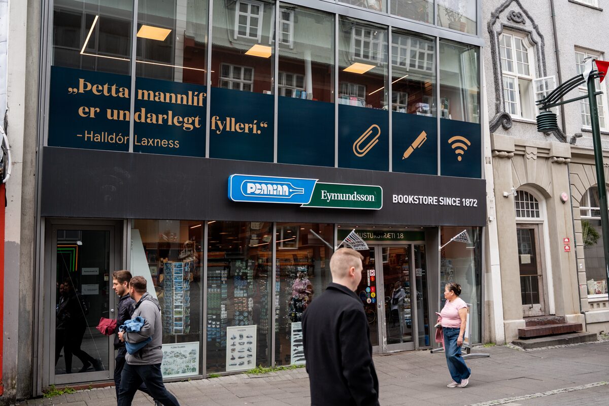 Penninn Eymundsson bookstore facade with a Halldór Laxness quote, Reykjavík.