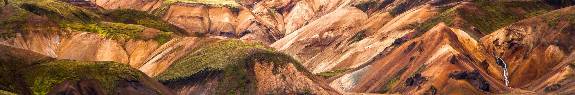 5 Day Laugavegur Trek, South Coast & Glacier Hiking Tour (HUTS)