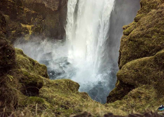 Skógafoss-Wasserfall