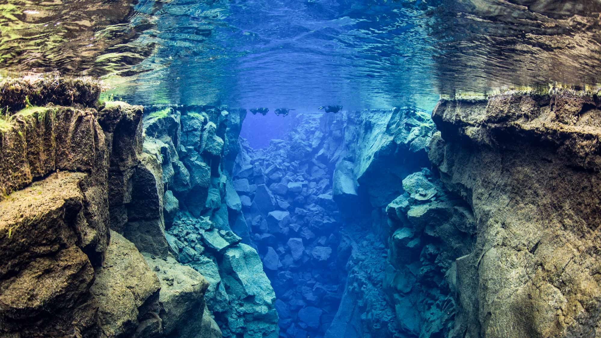underwater rift zone