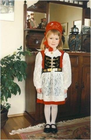 Girl in Icelandic national clothes