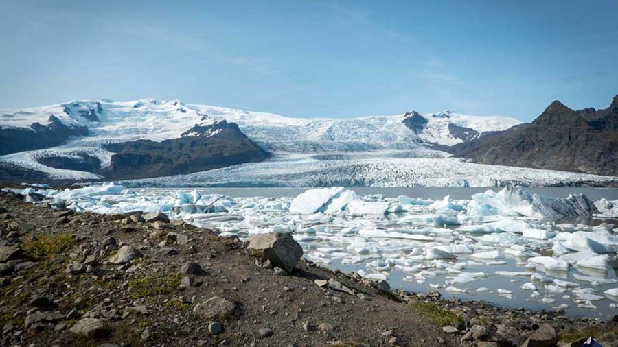 Fjallsarlon glacier view