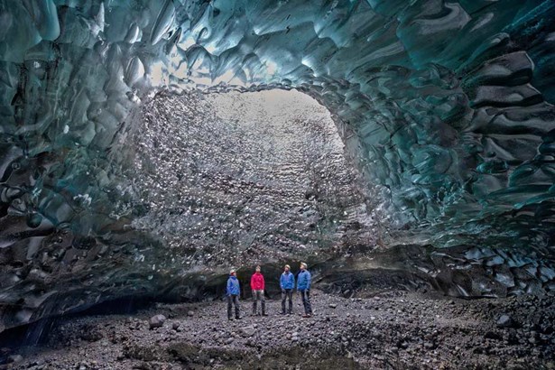 Vatnajökull glacier ice cave tour