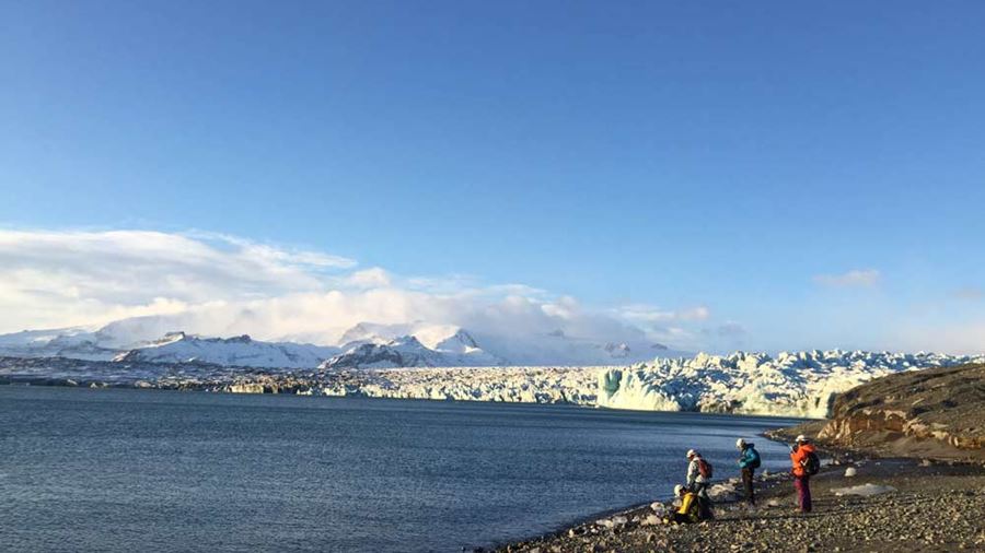 Vatnajokull glacier distance view
