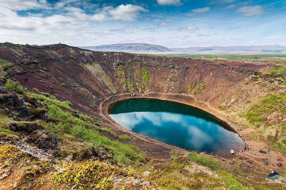 lake in Icelandic volcano crater
