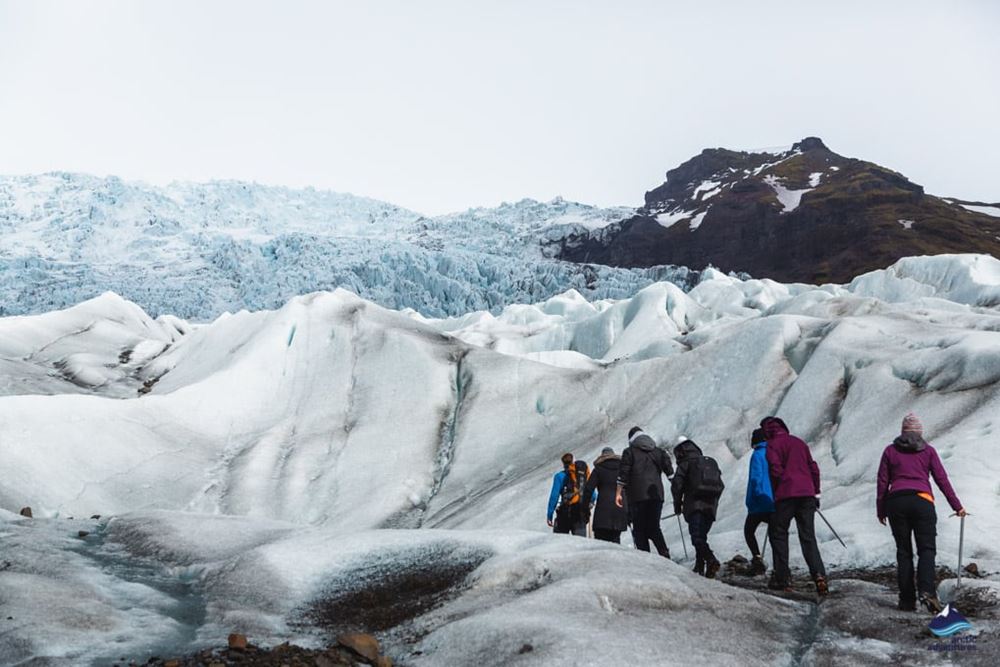 glacier walking tour on Falljokull