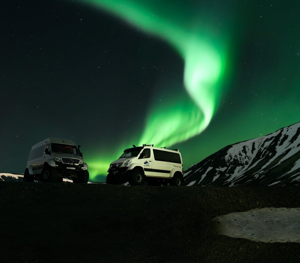iceland northern lights jeep tour